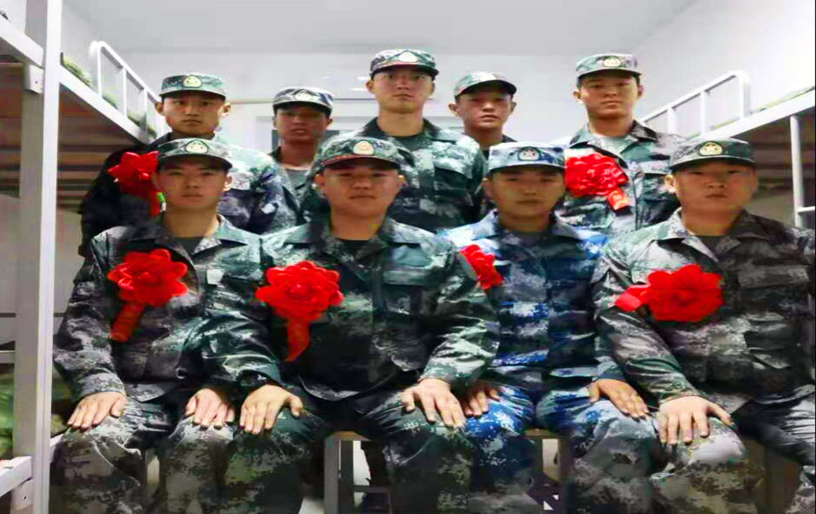 武校英豪筑国防梦，2023年度数十名毕业生光荣参军